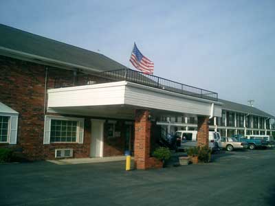 Carport for convenient check-in